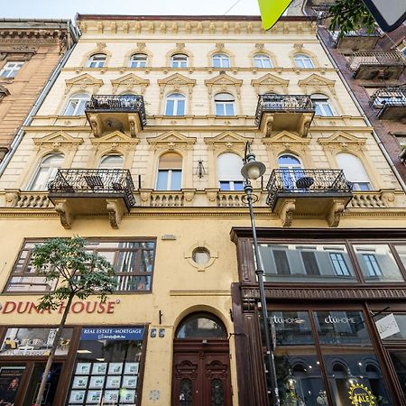 Kiraly 33 - Hidden Gem - Best Location By Bqa Boedapest Buitenkant foto